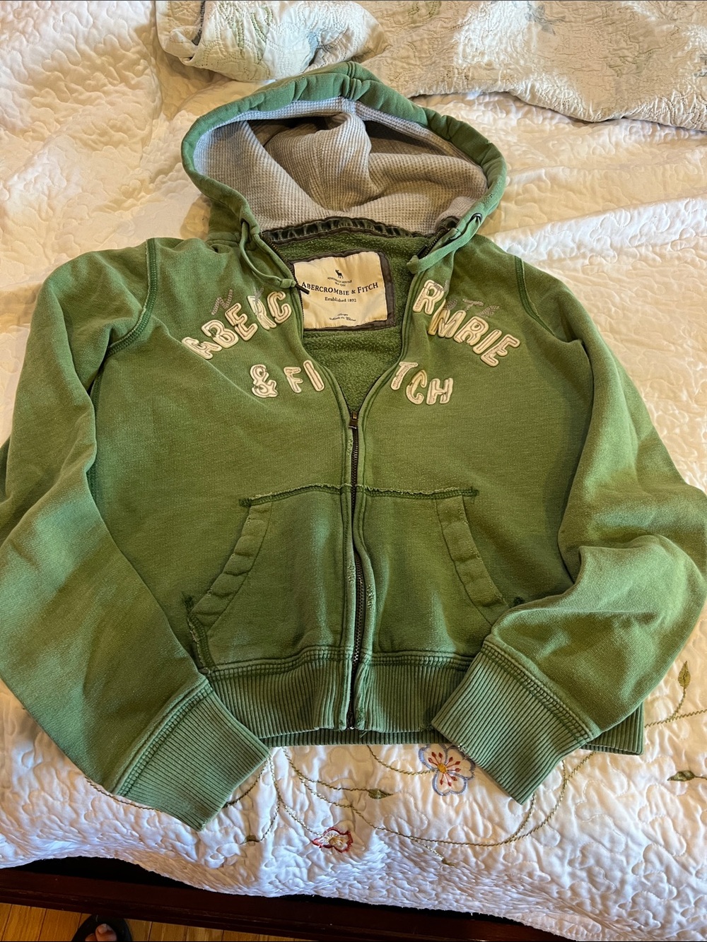 Abercrombie & Fitch women Green Hooded Zip-Up Sweatshirt